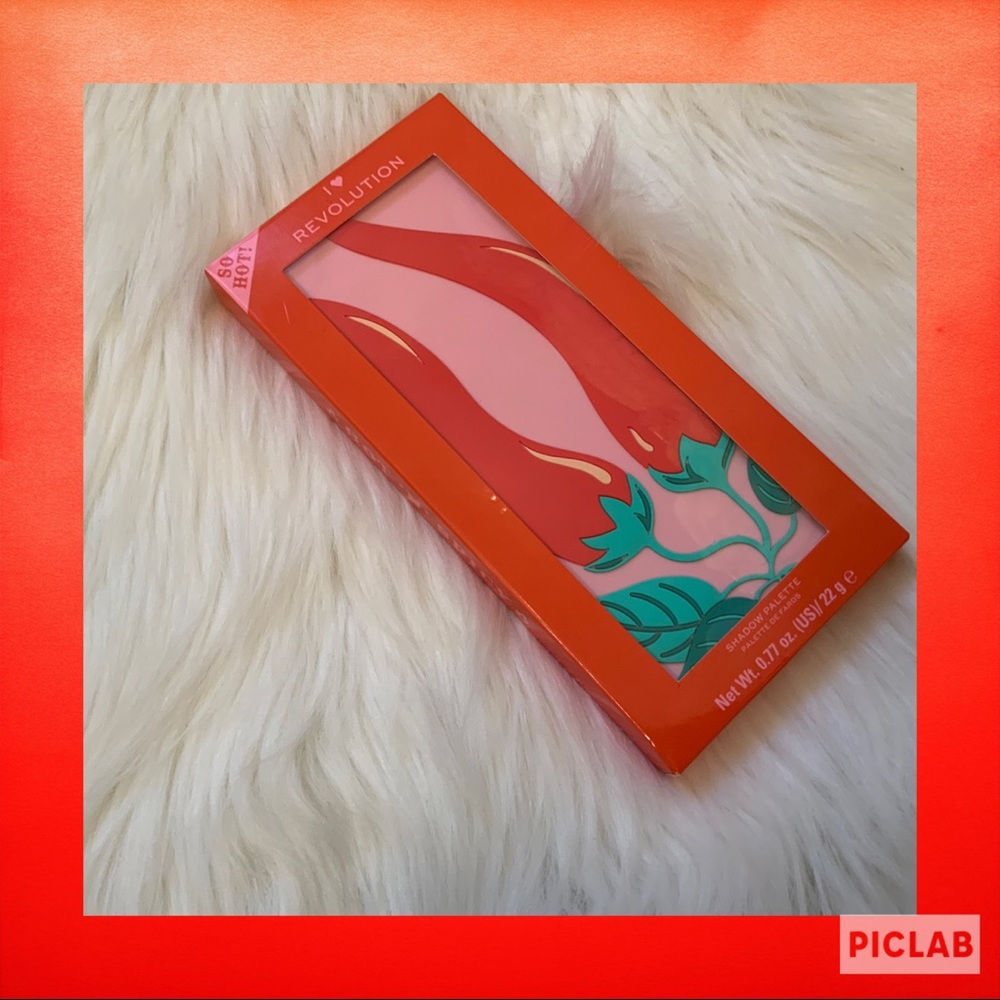 I ♥️ Revolution Tasty Chilli Eye Shadow Palette